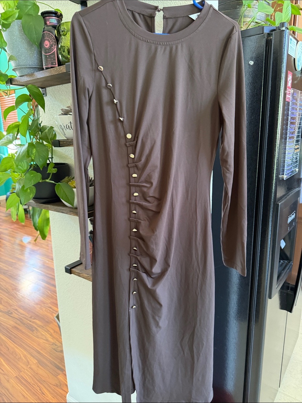 Cupshe Chocolate Brown Long-Sleeve Button-Accent Midi Dress